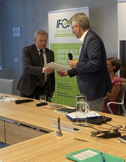 European organic movement resolution: No hidden GMOs, system-based approach to innovation